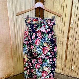 Unique Vintage Floral Pencil Skirt - Multicolor